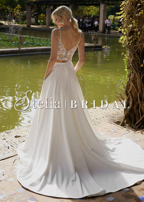 innocent_collection_isha_back1_20012100_top_ivanna_20012200_skirt_d3_2959